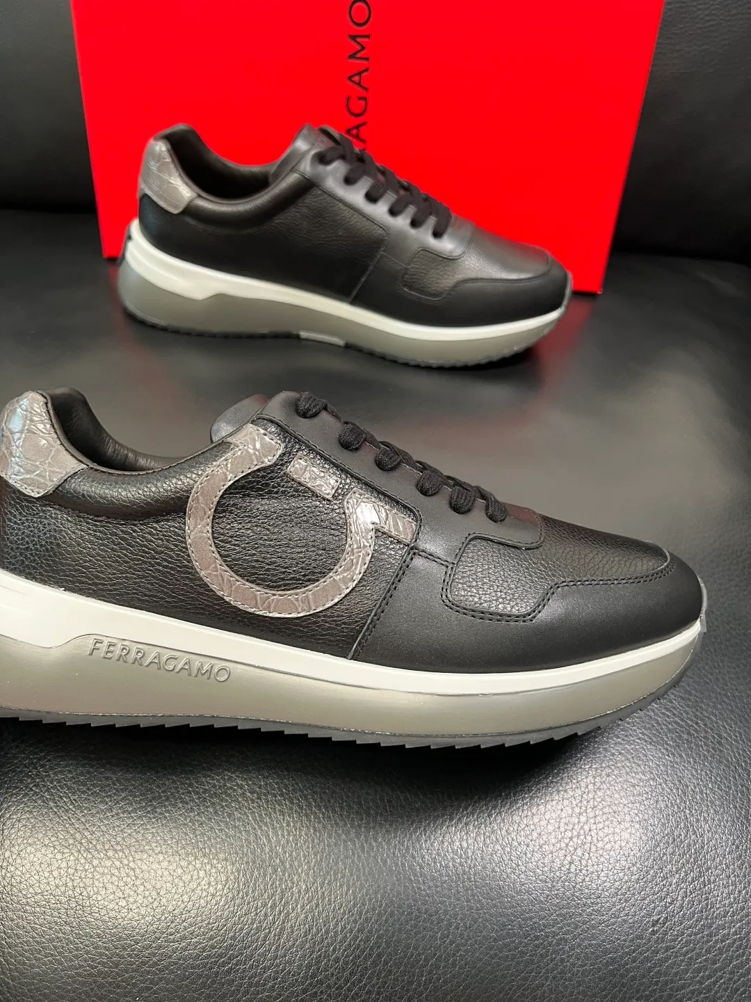 Men's shoes 💰840 Ferragamo High-quality top crafts Ferragamo counters sell original factory configuration at the same time, imported original cowhide from Italy, imported water-dyed cow lining, soles: original factory special original soles are super comfortable, original factory and single goods, welcome to compare at the same time at the counter, code number 38-44 (customized 45 46)